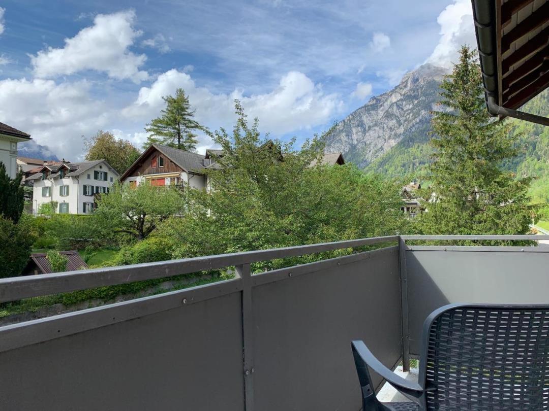 Revier Schlicht Und Bahnsinnig Mitlodi Bagian luar foto